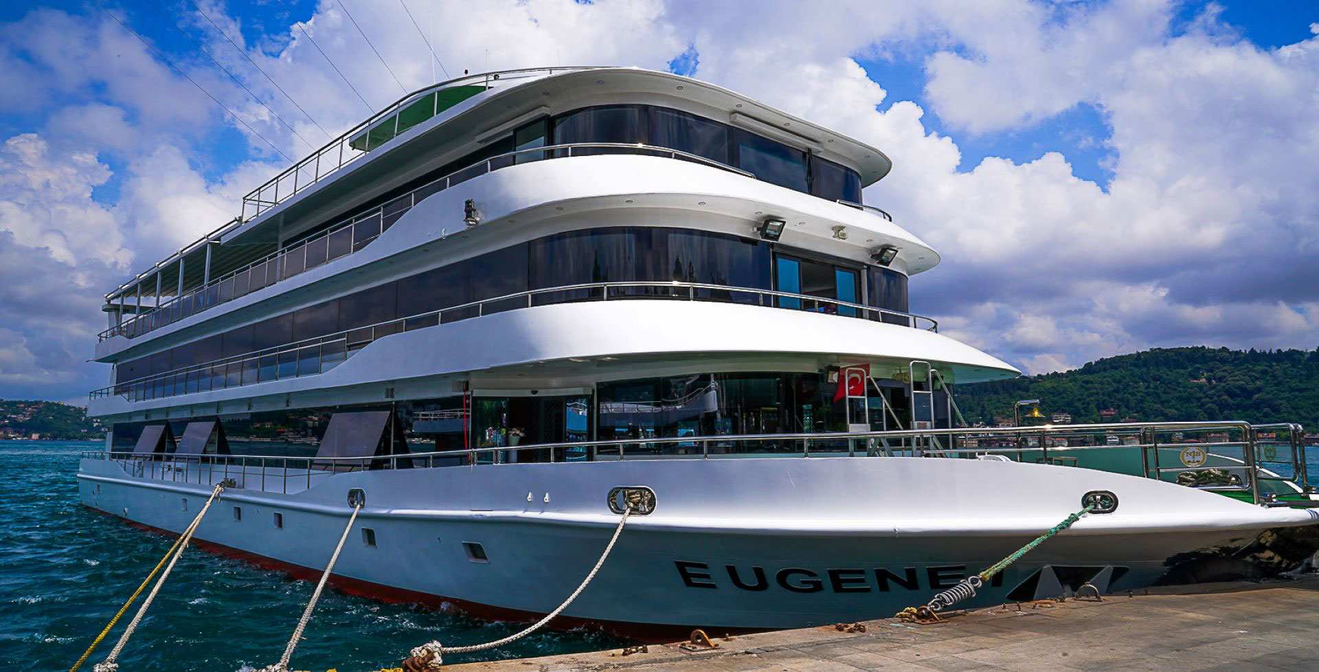 yacht cruise lagos